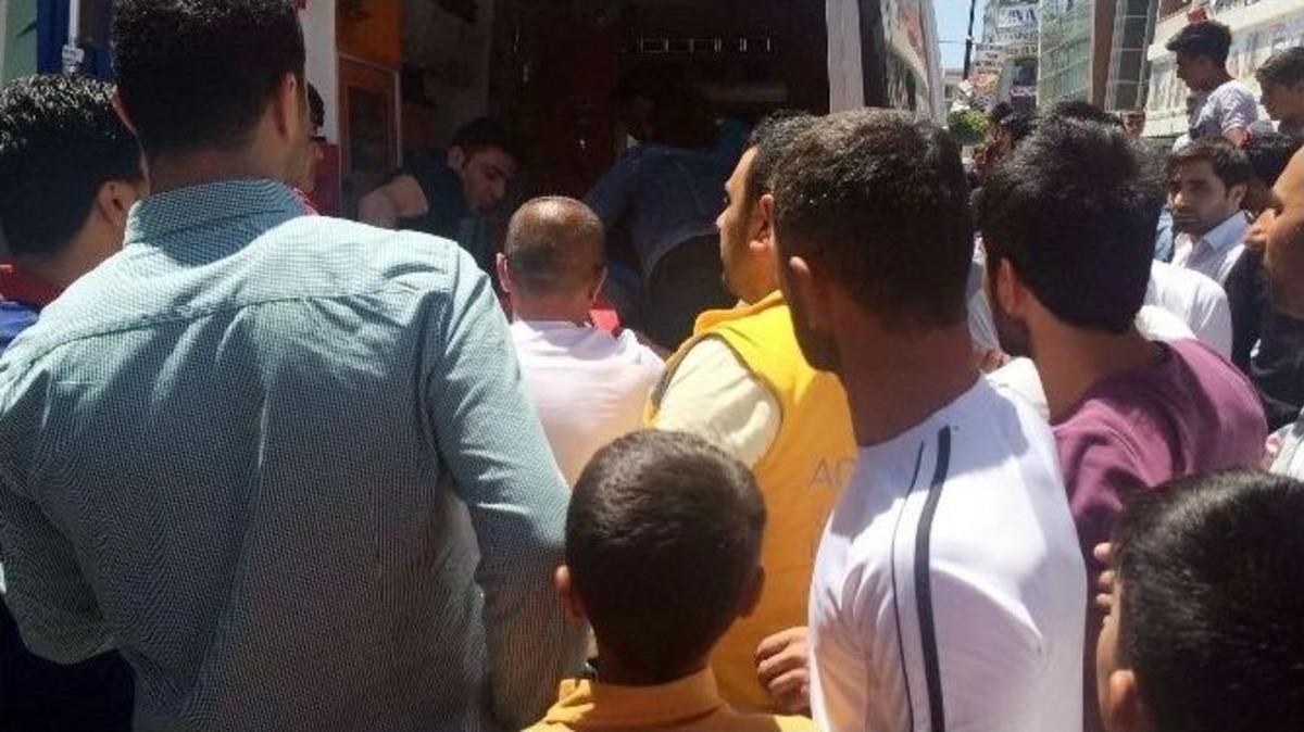 Motosikletiyle Su Tankerinin Altında Kaldı: 1 &Ouml;l&uuml;