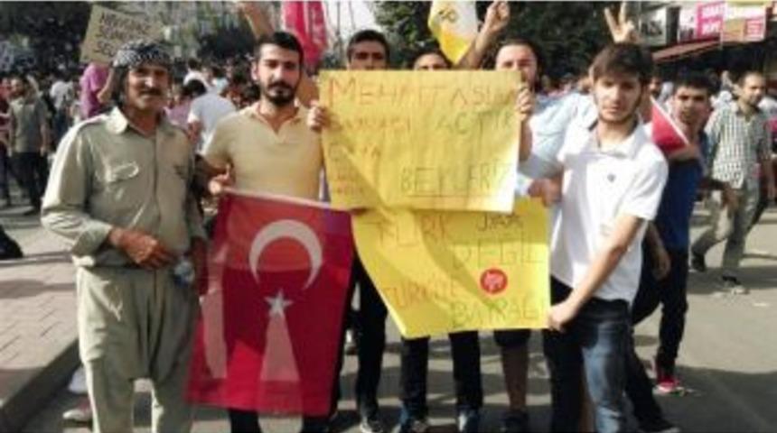 Diyarbakır&rsquo;daki Bir İlke Kan Bulaştı