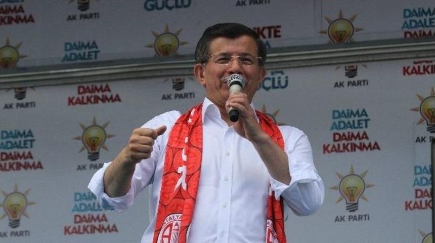 Başbakan Davutoğlu Antalya&rsquo;da