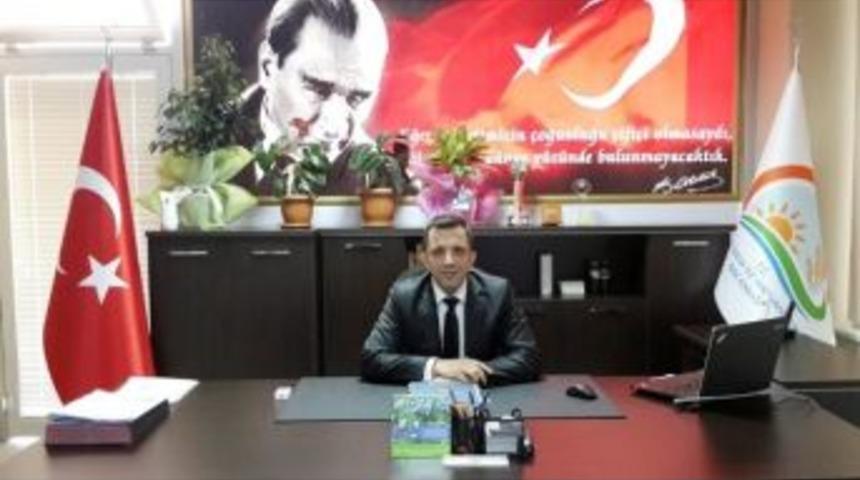 İl&ccedil;e Tarım M&uuml;d&uuml;r&uuml; Erbaş, &Ccedil;ayır Tırtılı&rsquo;na Karşı Uyardı