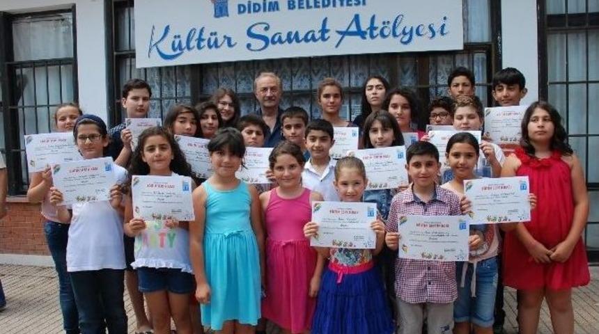 Didim&rsquo;de Sanat At&ouml;lyesini Tamamlayan &Ccedil;ocuklara Belgeleri Verildi