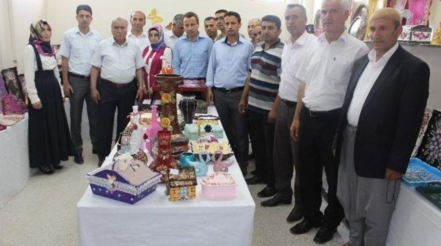 Samsat&rsquo;ta El Emeği G&ouml;z Nuru &Uuml;r&uuml;nler Sergilendi