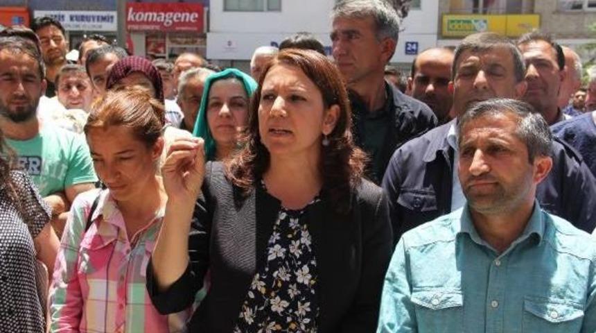 Hakkari'de Diyarbakır'daki Saldırı Kınandı