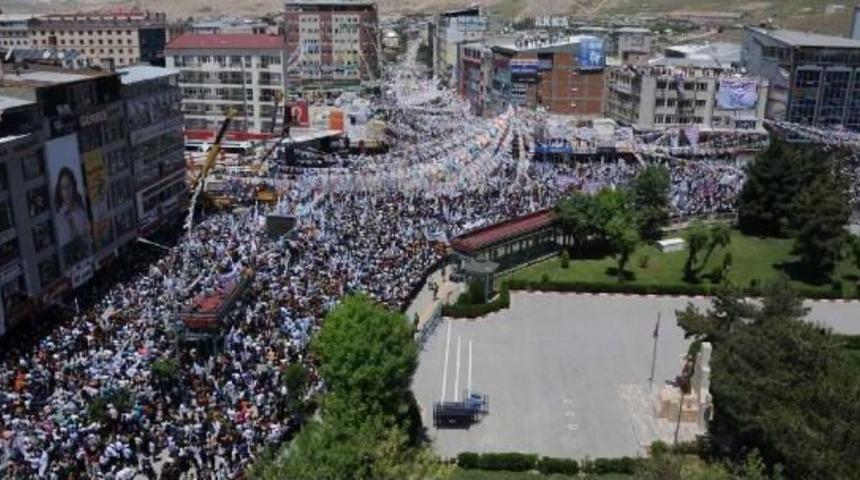 Y&uuml;ksekdağ: G&uuml;n Doğuyor, G&uuml;neş Doğuyor Ve Onların Ampulleri Patlıyor