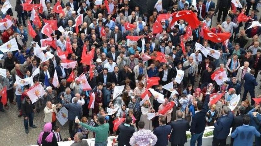 Ak Parti &Ccedil;ankırı&rsquo;da G&ouml;vde G&ouml;sterisi Yaptı