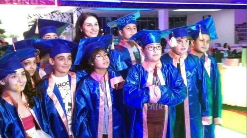 Miniklerin Mezuniyet Coşkusu