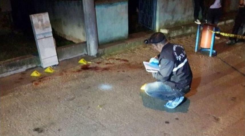 Kocaeli&rsquo;de Silahlı Kavga: 1 Yaralı