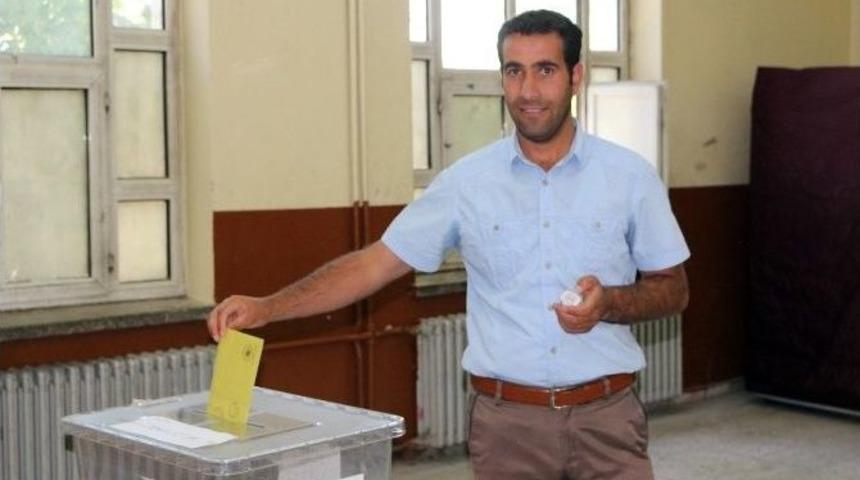 Ağrı&rsquo;da Oy Verme İşlemleri Başladı