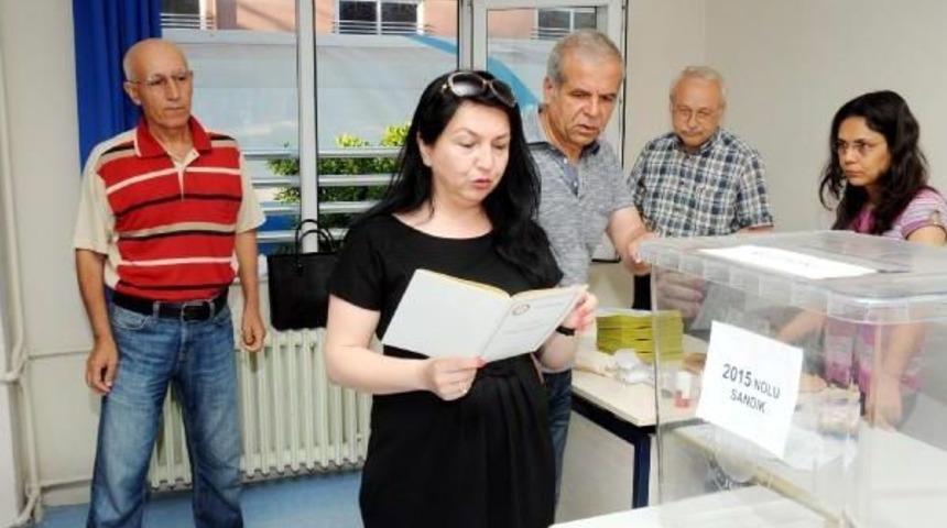 Sandık Yemini Edip, Oy Kullandırdılar