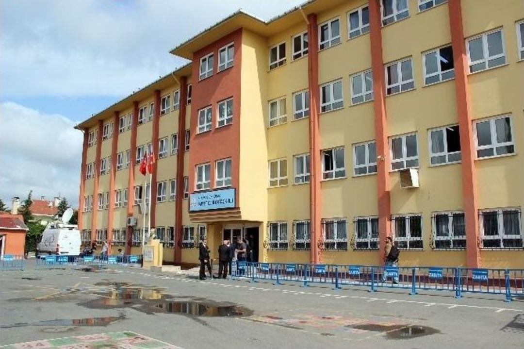 Erdoğan&rsquo;ın Oy Kullanacağı Okulda Geniş G&uuml;venlik &Ouml;nlemi