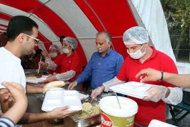 Bayraklı Belediyesi Ramazan Ayı İçin Hazırlıklarını Tamamladı