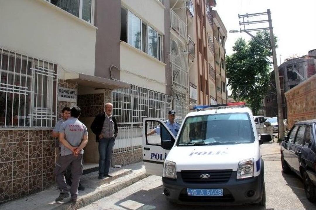 Se&ccedil;im Sabahı Doğalgaz Borusunu Ağzına Dayayıp İntihar Etti