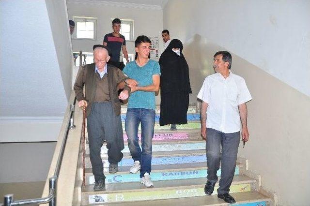 Şırnak’ta Oy Kullanma İşlemi Başladı 1