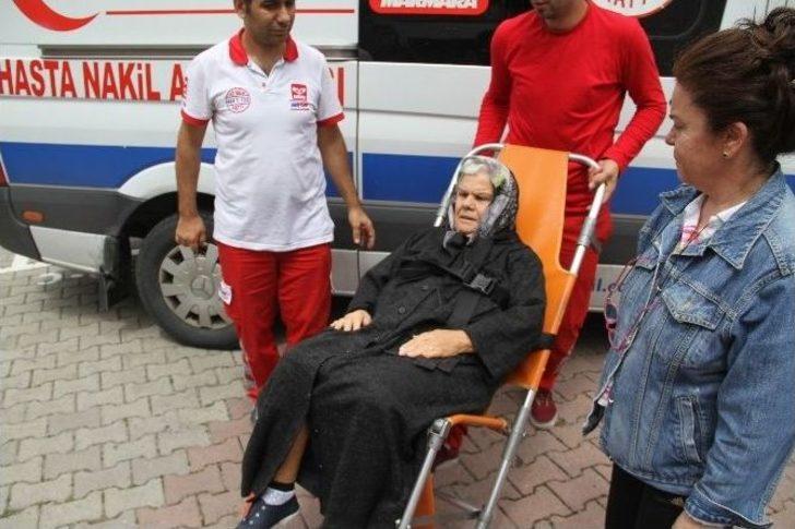 (özel Haber) Oy Kullanacağı Okula Sedyeyle Geldi G3