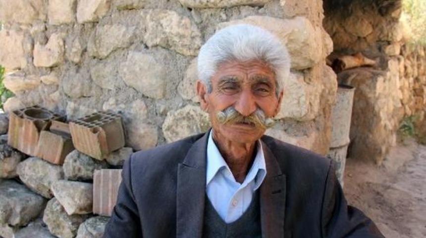 K&ouml;ydeki Bu Sandıkta Tek Oy Kullanıldı