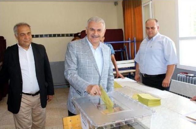 Binali Yıldırım, Oyunu Urla'da Kullandı