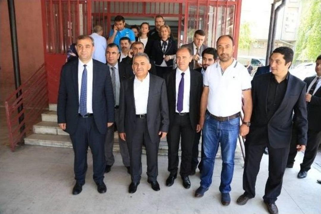 Melikgazi Belediye Başkanı Memduh B&uuml;y&uuml;kkılı&ccedil;: