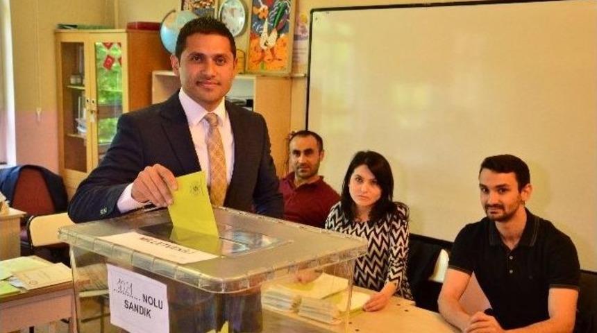 Zonguldak&rsquo;ta Siyasiler Oy Kullandı