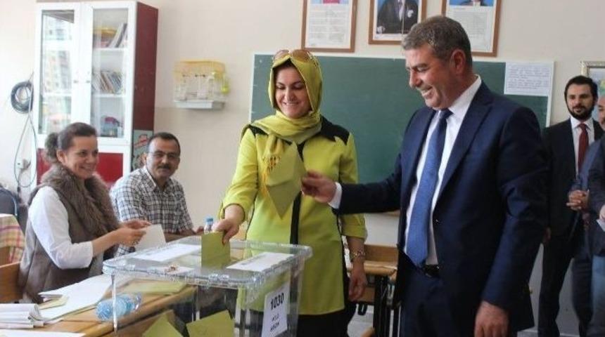 Mhp Milletvekili Adayı S&uuml;leyman Korkmaz, Oyunu Talas&rsquo;ta Kullandı