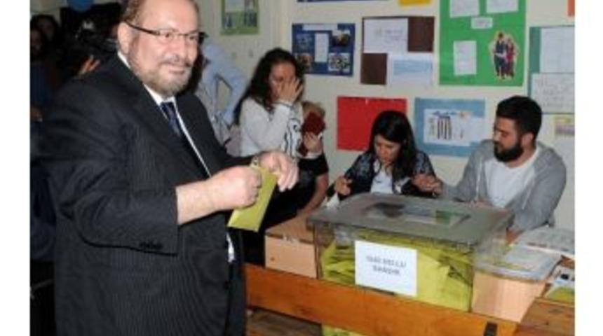 Btp Lideri Haydar Baş, Oyunu Bah&ccedil;elievler&rsquo;de Kullandı