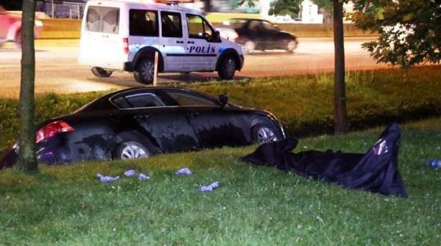 Annesini  Otomobilde Bı&ccedil;aklayarak &Ouml;ld&uuml;ren Gencin Psikolojik Sorunlar Yaşadığı Anlaşıldı