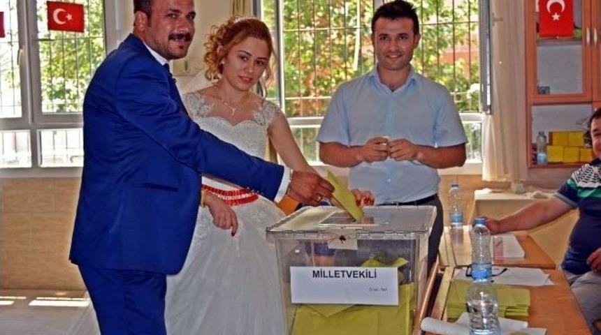 Gelinlikle Oy Kullandı