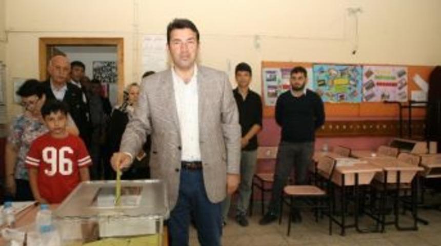 Milletvekili &Ouml;zcan Ulupınar Devrek&rsquo;te Kullandı