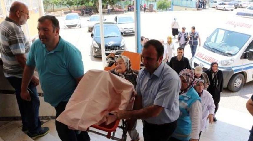 Kahramanmaraş'ta 220 Hasta Se&ccedil;men Sandığa Ambulansla Taşındı