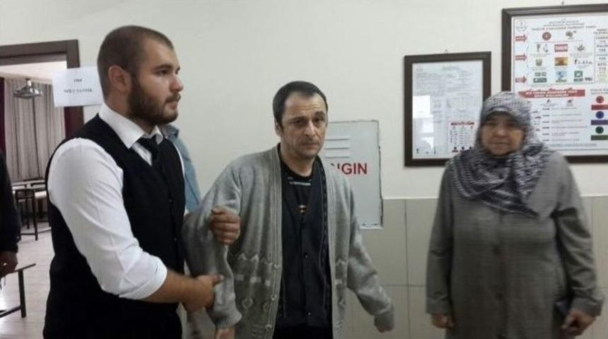 Oyunu Ailesinin Yardımıyla Kullandı