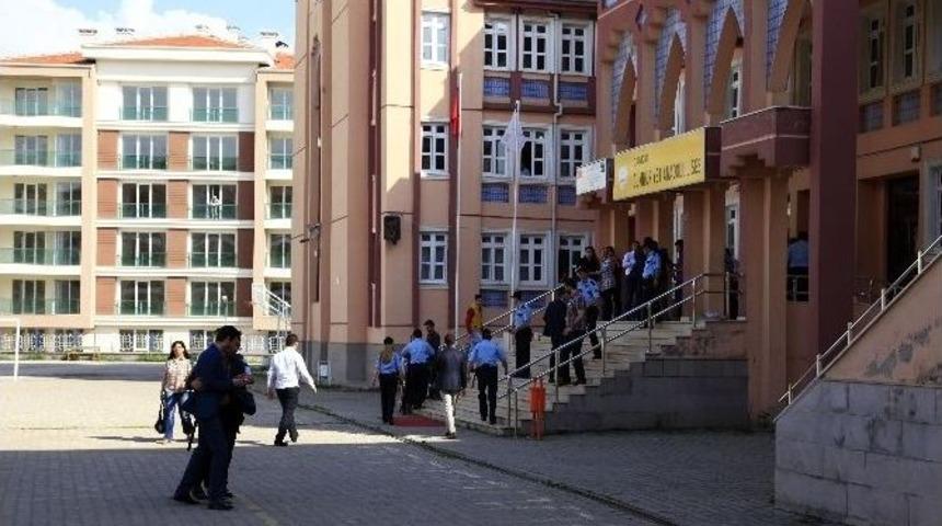 Ak Parti&rsquo;li Sandık M&uuml;şahidi Bı&ccedil;aklandı