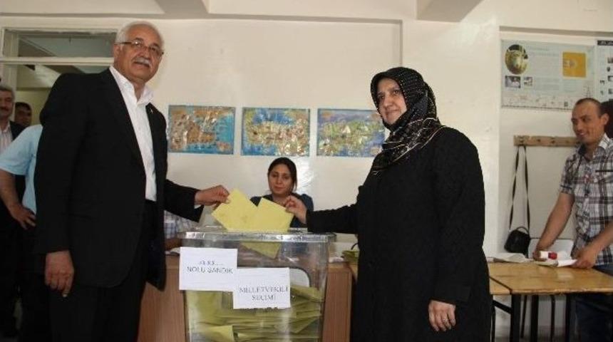 Erdoğan Oyunu Eşiyle Birlikte Kullandı