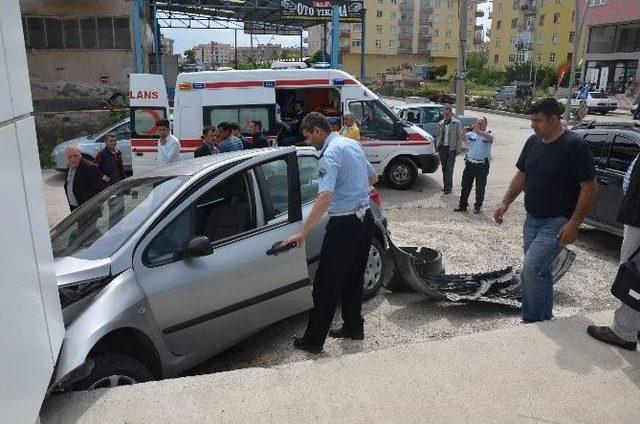 Taziyeye Giderken Kaza Yaptı