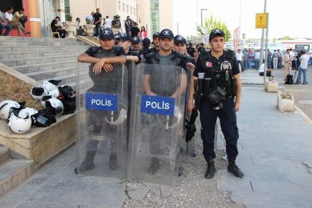 Diyarbakır&rsquo;da Oy Pusulaları Se&ccedil;im Kurulu&rsquo;na Getirilmeye Başlandı