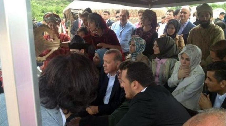 Cumhurbaşkanı Erdoğan Diriliş Ertuğrul Dizisi Setini Ziyaret Etti