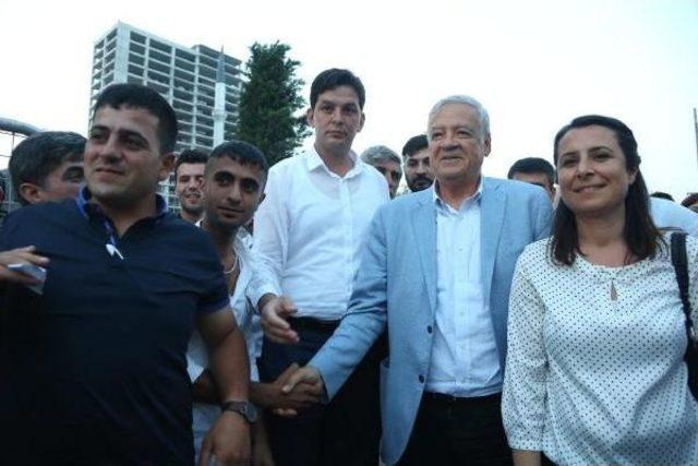 Mersin'de Gergin Saatler