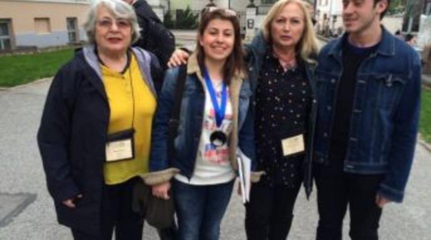 D&uuml;nya Felsefe Olimpiyatlarında G&uuml;m&uuml;ş Madalya Başarısı