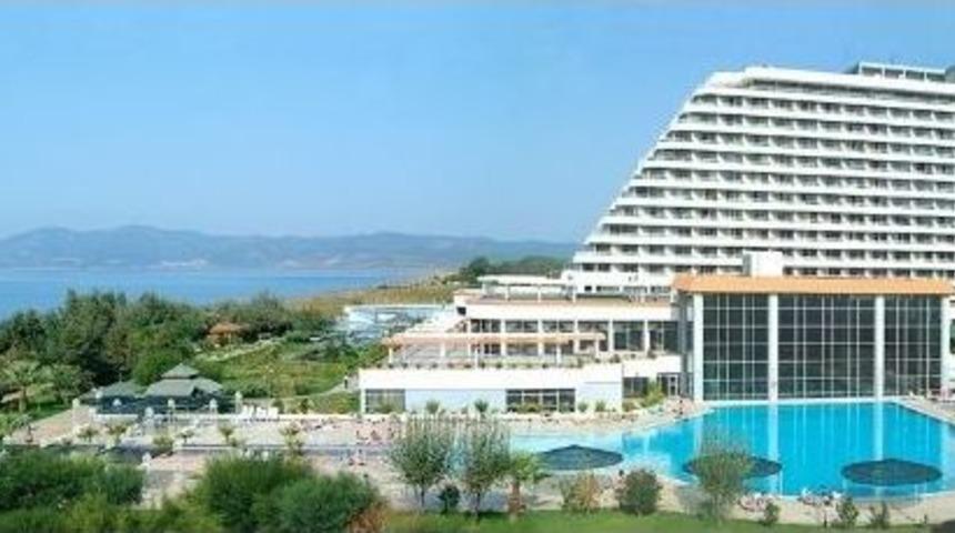 Peninsula Grubu, S&uuml;rmeli Efes Oteli Satın Aldı