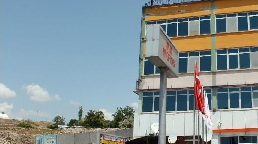 Annesiyle Tartışan Genç, Kendini Atmak İstedi