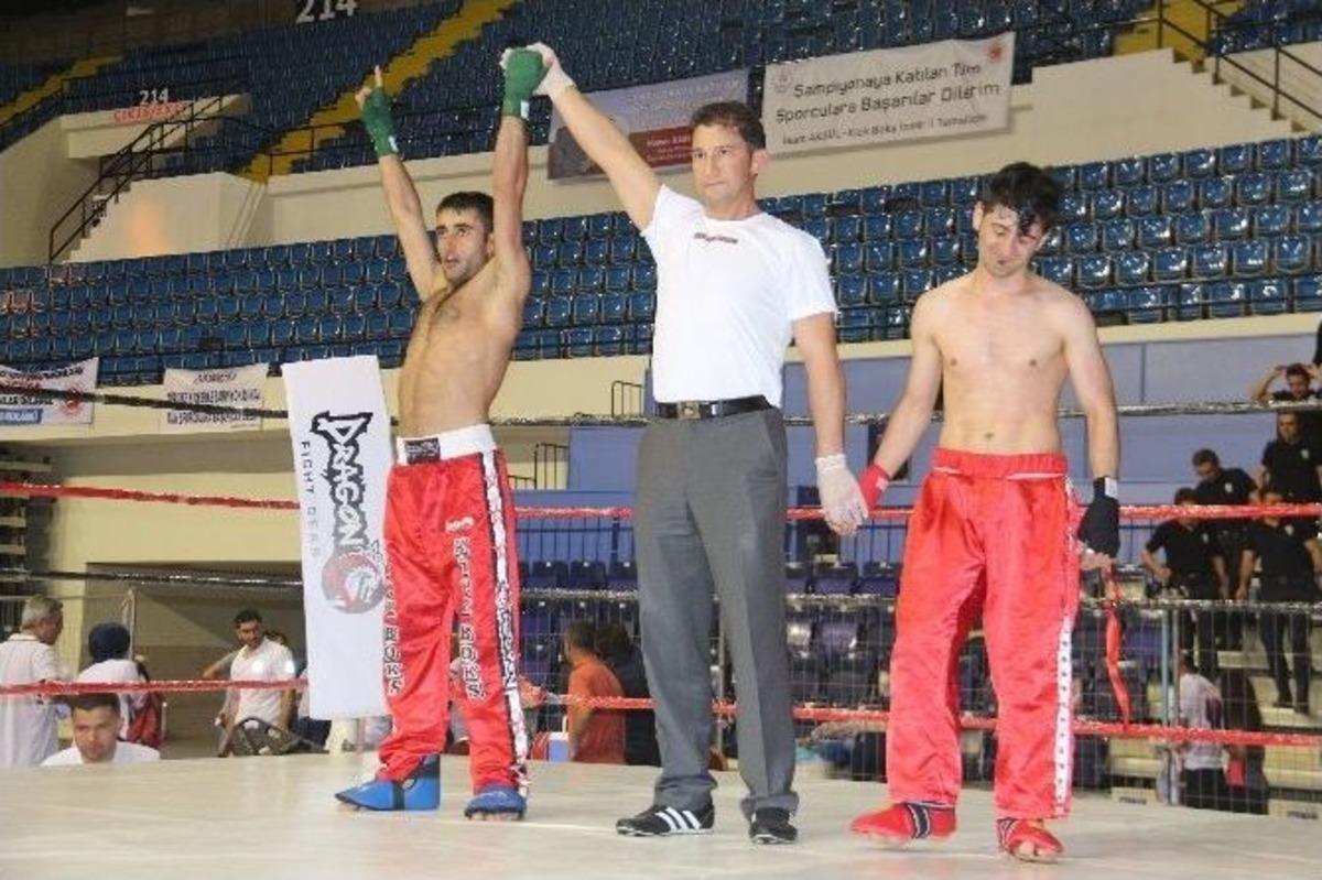 Ağrılı Ak&ccedil;ay T&uuml;rkiye &Uuml;&ccedil;&uuml;nc&uuml;s&uuml; Oldu