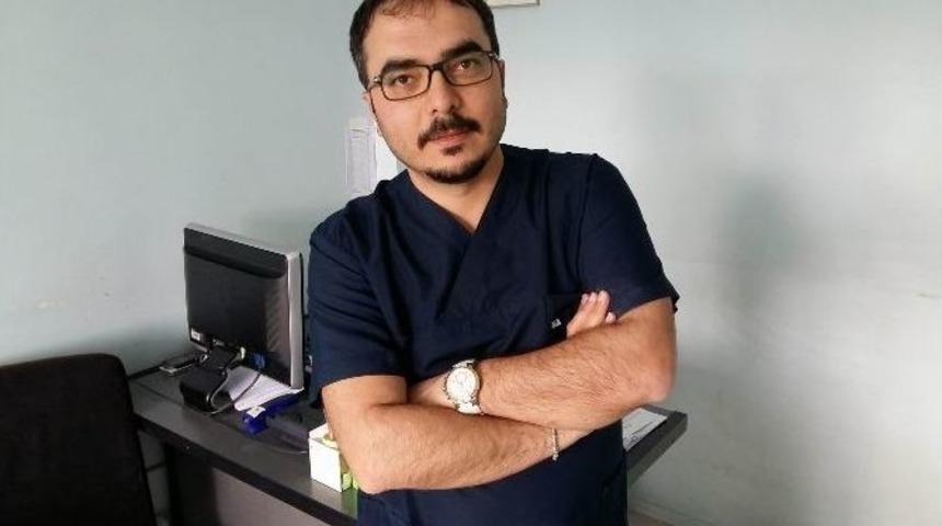 Dr. Yakup G&uuml;lnahar İmplant Yaptıracakları Uyardı