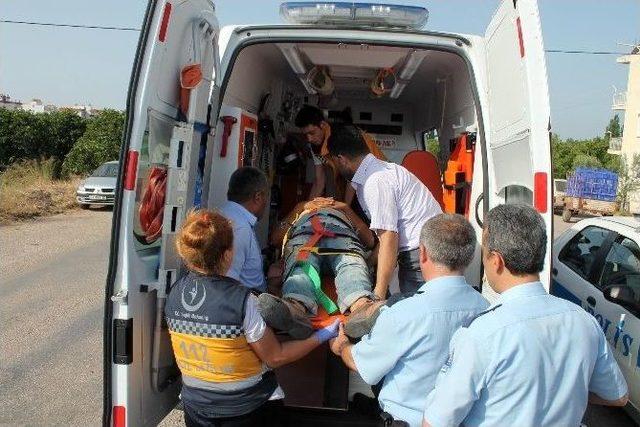 Kumluca&rsquo;da İki Kazada &Uuml;&ccedil; Kişi Yaralandı 3