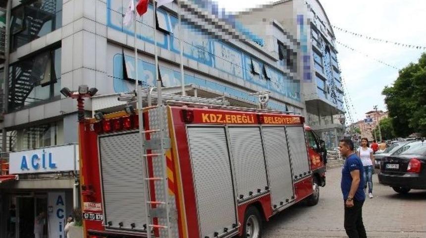 İntihar Etmek İsteyen Gen&ccedil; Hastanenin &Ccedil;atısına &Ccedil;ıktı