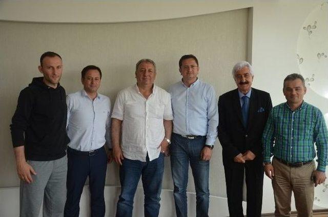 Fatsa&rsquo;da Halı Sahalar Denetlendi 1