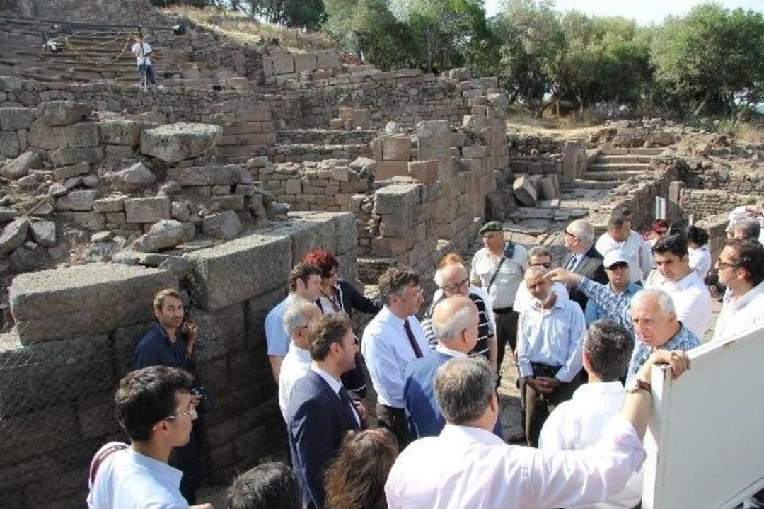 Aigai Antik Kentinde 2015 Kazı Sezonu Başladı