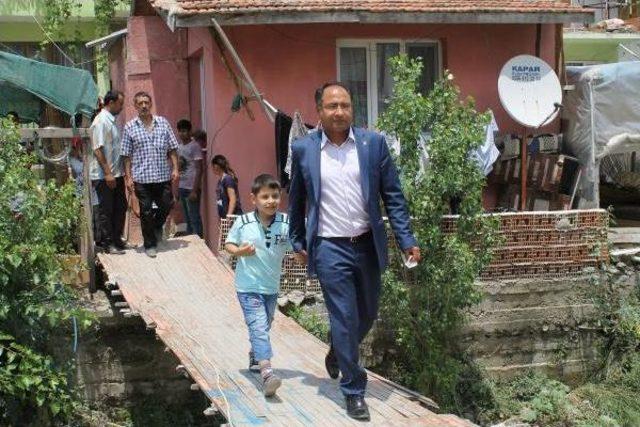 &Uuml;lkenin Ilk Roman Vekili Se&ccedil;ilen Pur&ccedil;u, Kızı  m&uuml;jde ye Koştu (2) 1