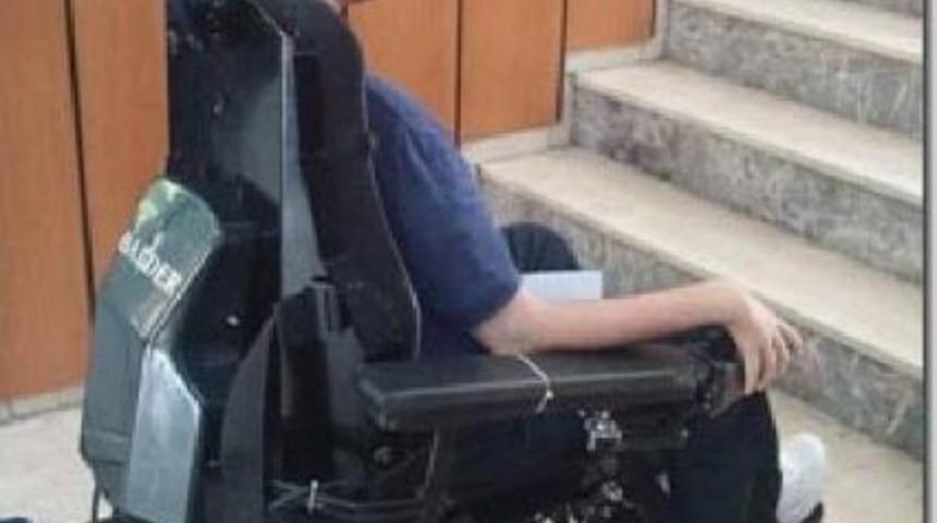 Kas Hastası İslam, 3'&uuml;nc&uuml; Kata &Ccedil;ıkamayınca Oy Kullanamadı