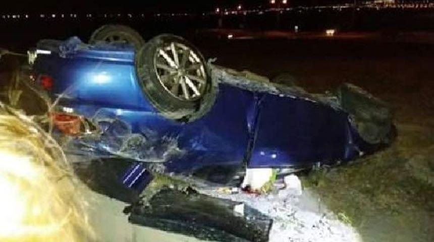 Otomobil Takla Atıp Kaldırıma &Ccedil;arptı: 1 &Ouml;l&uuml;