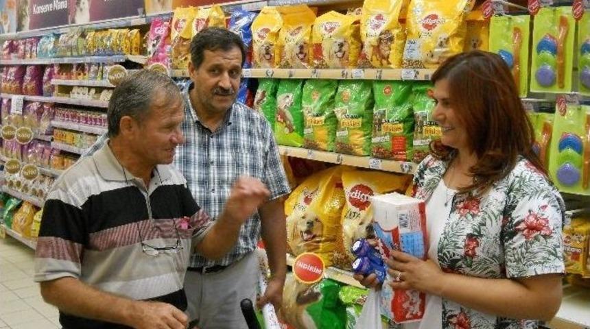 O Her Şeyden &Ouml;nce Bir Anne Ve Ev Hanımı