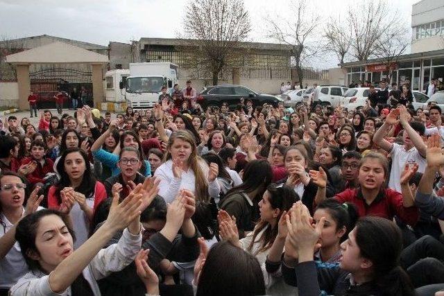 (özel Haber) Okuldaki Bıçaklı Dehşete 36 Yıla Kadar Hapis Talebi