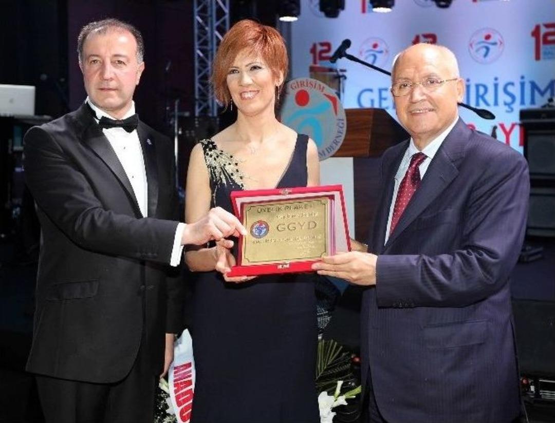 Yaşar, Gen&ccedil; Girişimcileri Yalnız Bırakmadı